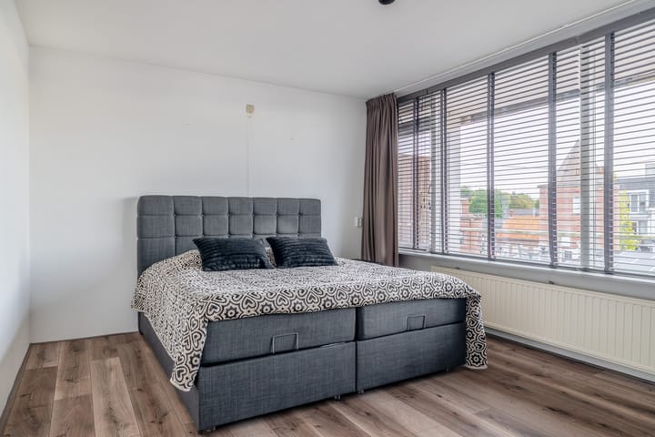 Appartement te koop: Raadhuisplein 31A, Lekkerkerk