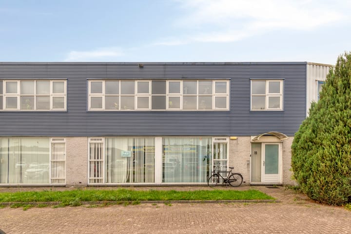 A. van Leeuwenhoekweg 19, Alphen aan den Rijn