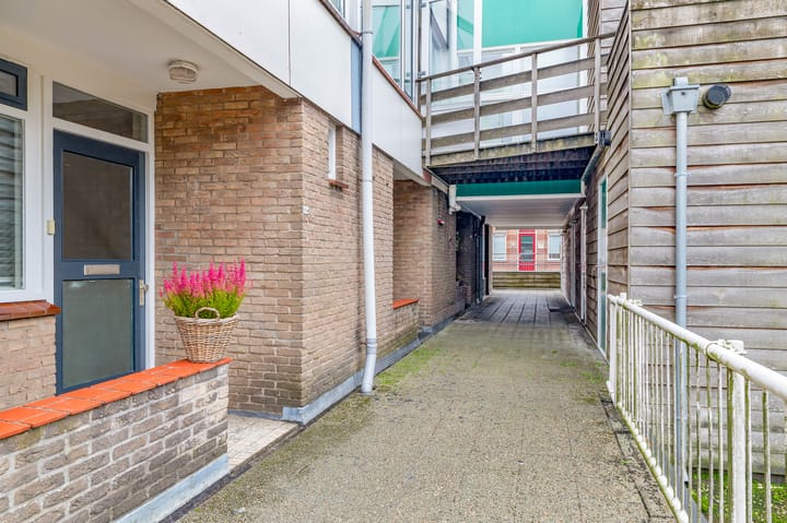 Appartement te koop: Raadhuisplein 31A, Lekkerkerk