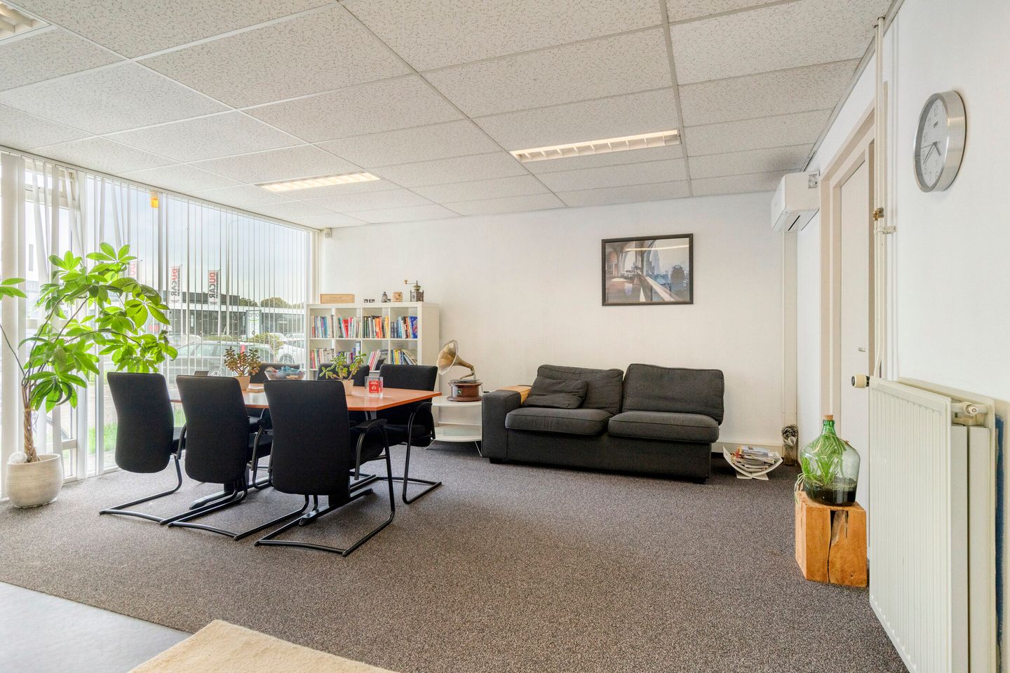 Bekijk foto 2 van A. van Leeuwenhoekweg 19