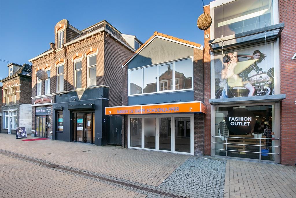 Bekijk foto 2 van Oudestraat 24