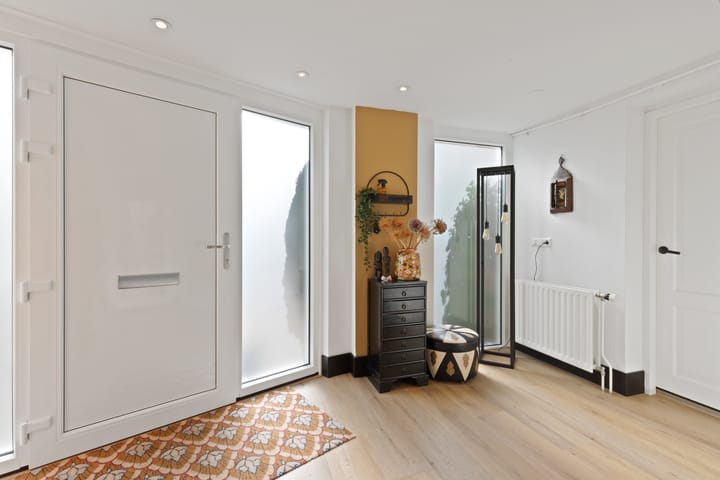Tussenwoning te koop: Vecht 20, Huizen