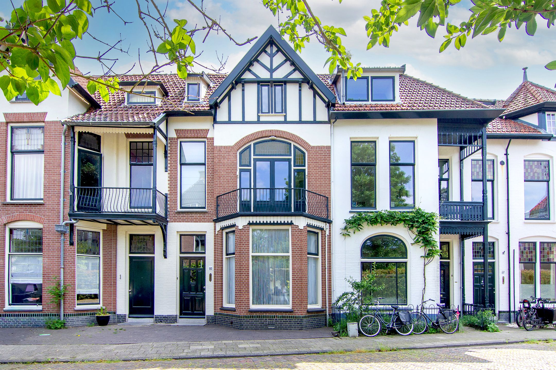 Koninginneweg 93 