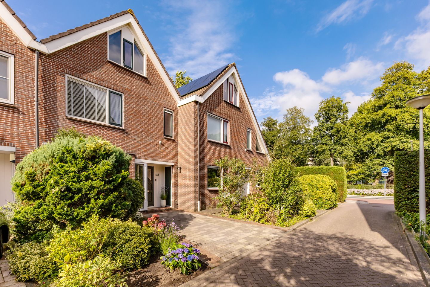 Foto 1 van Oberonlaan 9