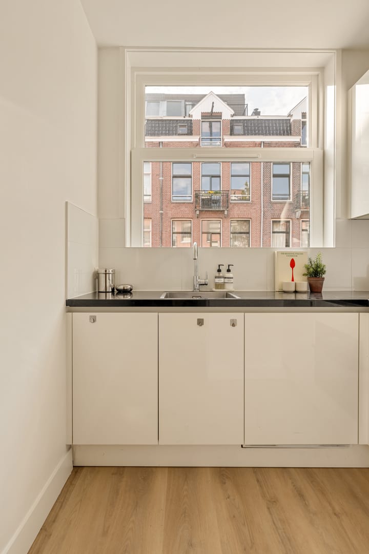Studio te koop: Tweede Atjehstraat 45-2, Amsterdam