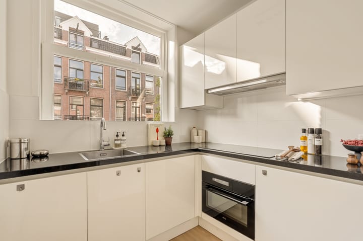 Studio te koop: Tweede Atjehstraat 45-2, Amsterdam