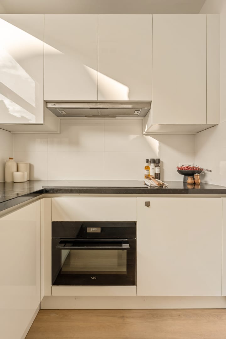 Studio te koop: Tweede Atjehstraat 45-2, Amsterdam