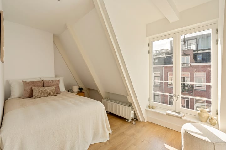 Studio te koop: Tweede Atjehstraat 45-4, Amsterdam