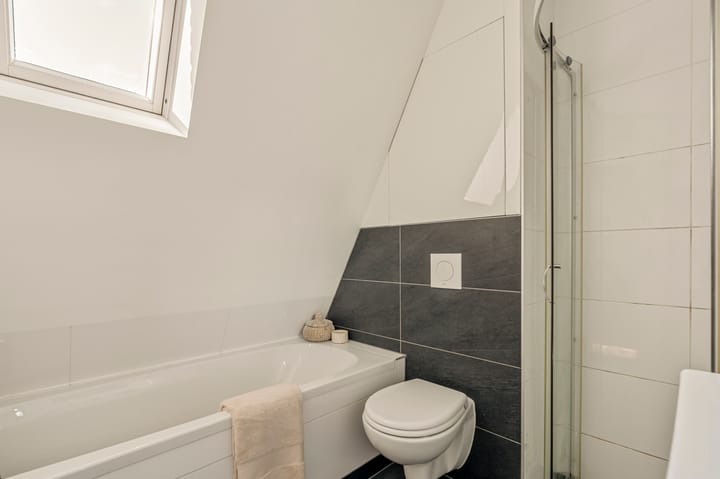 Studio te koop: Tweede Atjehstraat 45-4, Amsterdam