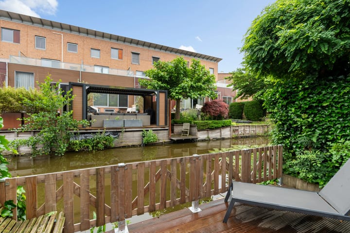 Tussenwoning te koop: Willy den Oudenstraat 35, Rotterdam