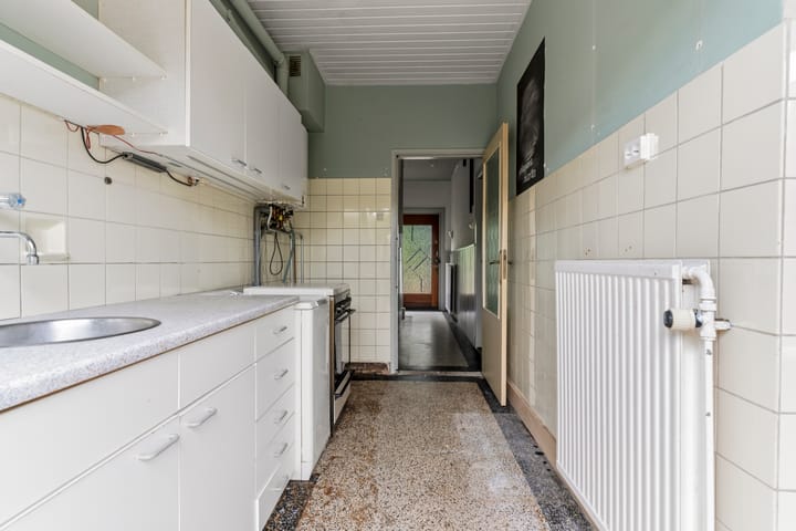 Tussenwoning te koop: Wezenlaan 177, Nijmegen