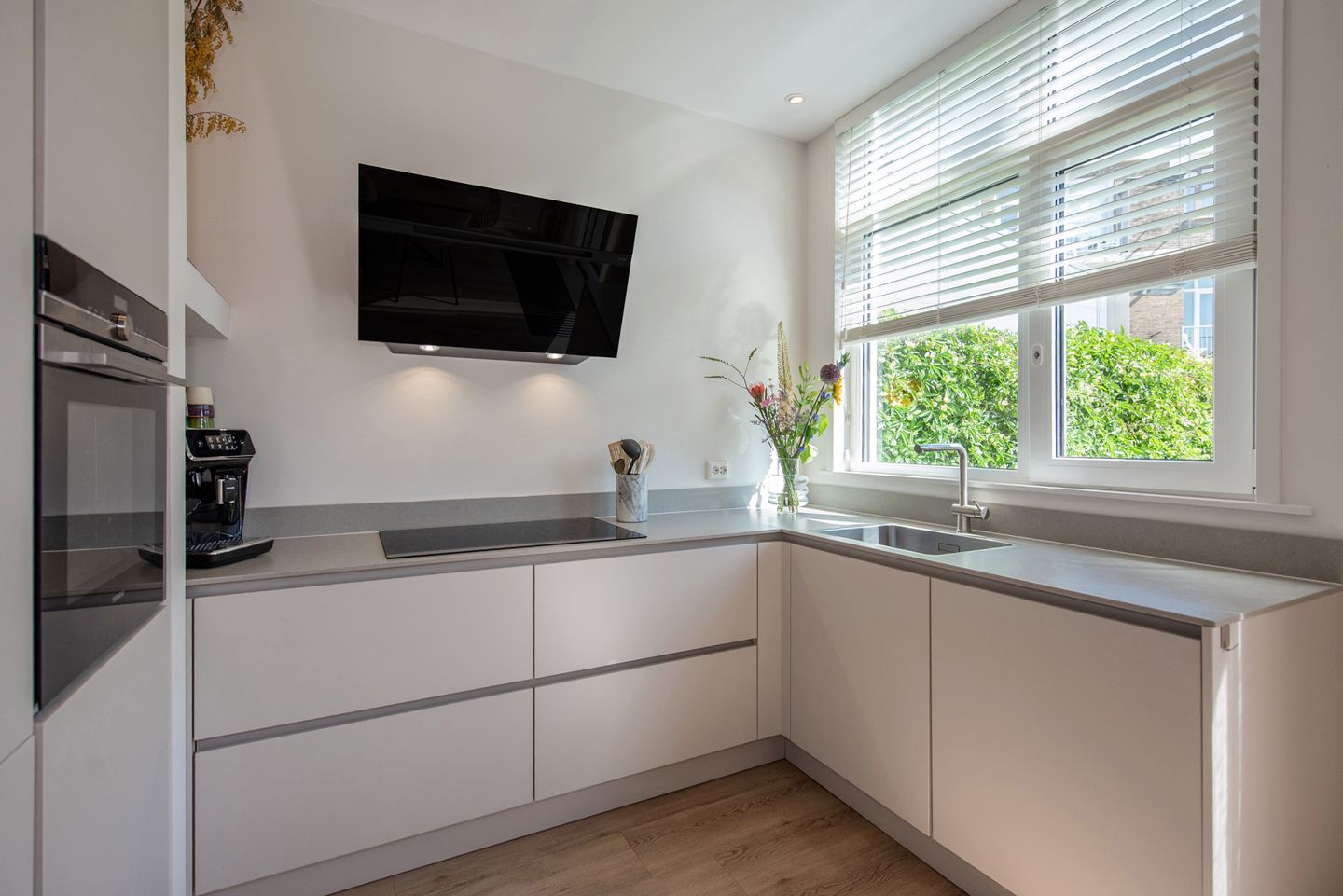 Photo 19 of van Barbansonstraat 72