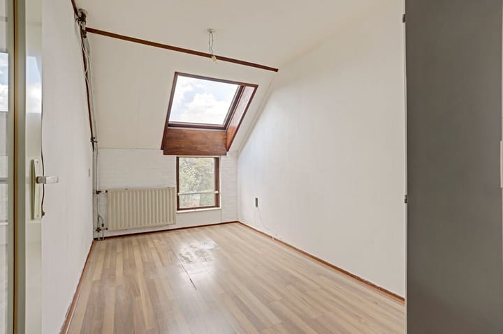 Tussenwoning te koop: Kraaiheide 8, Rotterdam