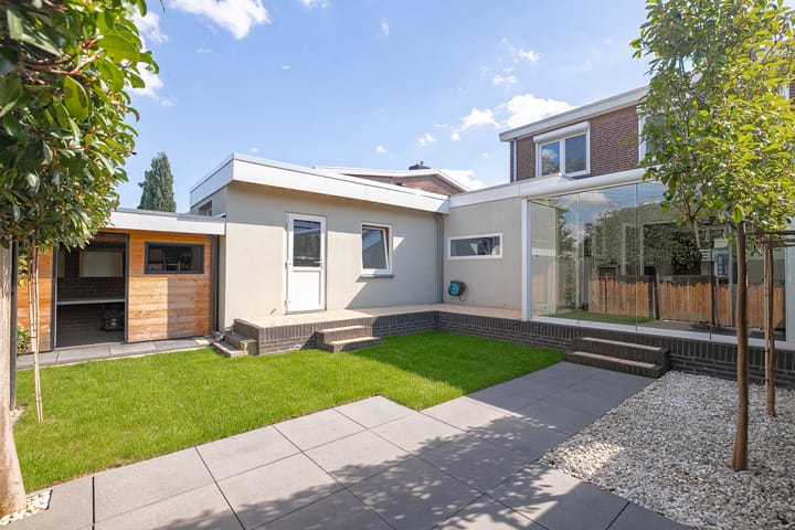Tussenwoning te koop: Wenckebachstraat 4, Landgraaf