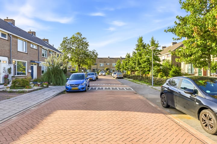 Foto 5 van Adriatischezeestraat 2