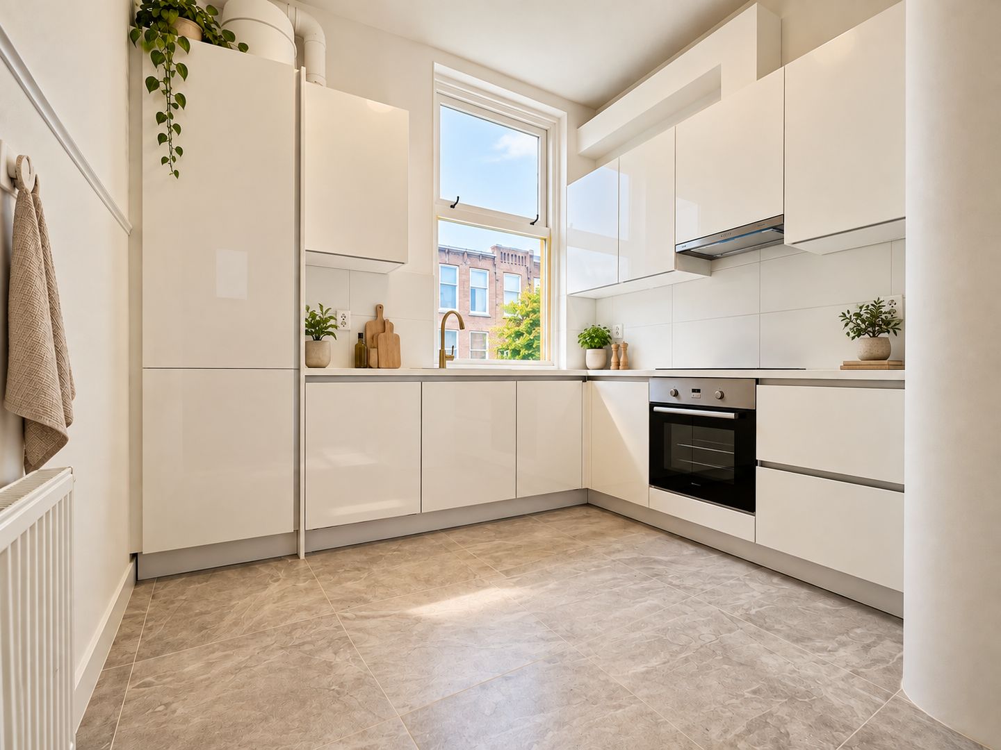 Photo 5 of De Constant Rebecquestraat 1-1