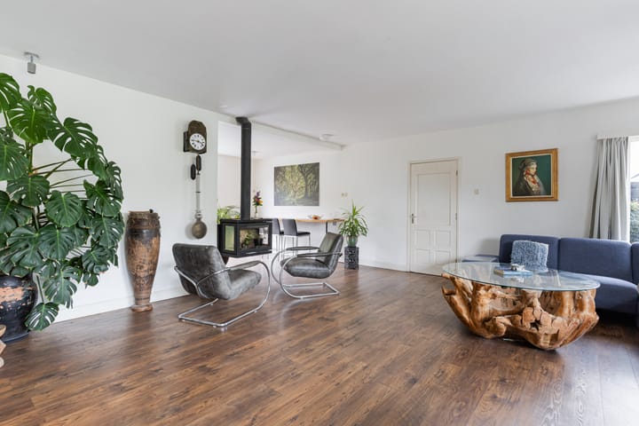 Appartement te koop: Oud-Loosdrechtsedijk 158, Loosdrecht