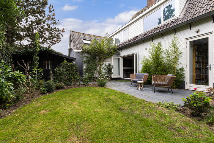 Appartement te koop: Oud-Loosdrechtsedijk 158, Loosdrecht