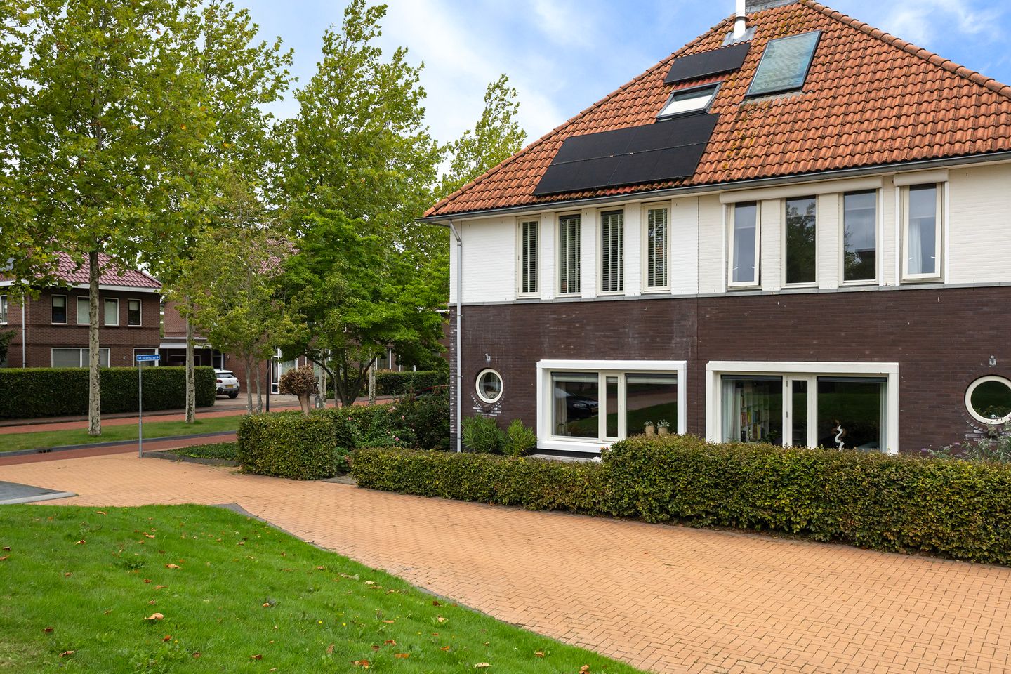 Foto 49 van van Berkenstraat 1
