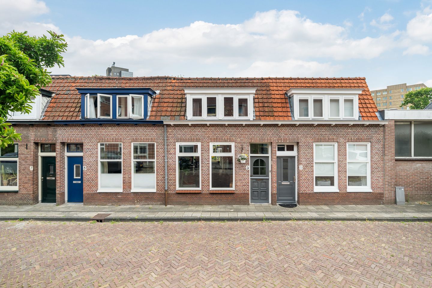 Foto 1 van Bakker Korffstraat 3