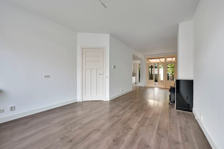 Foto 5 van Prudens van Duysestraat 8