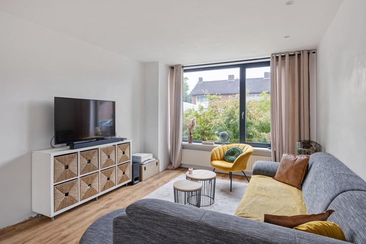 Tussenwoning te koop: Daslaan 8, Waalre