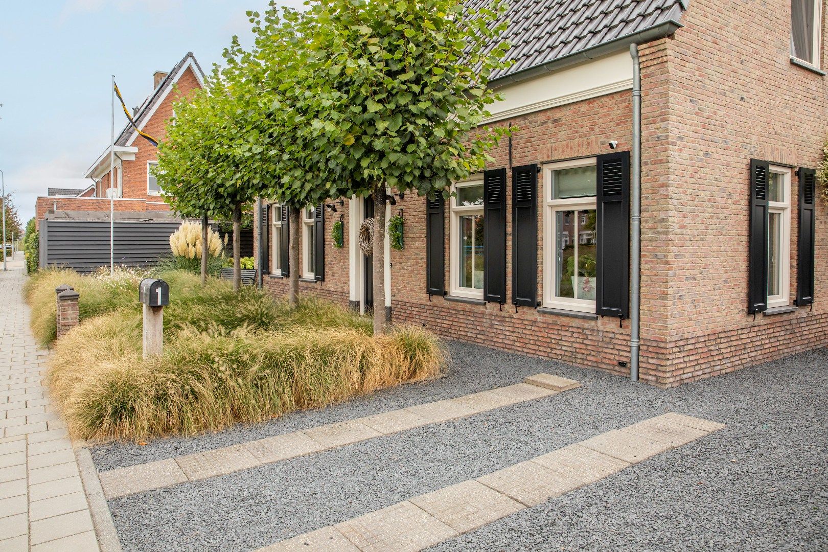 Photo 15 of Burgemeester D J Pottstraat 1