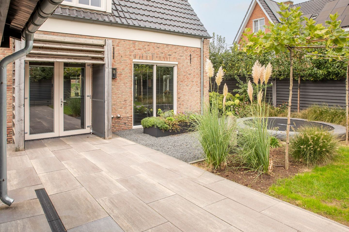 Photo 65 of Burgemeester D J Pottstraat 1