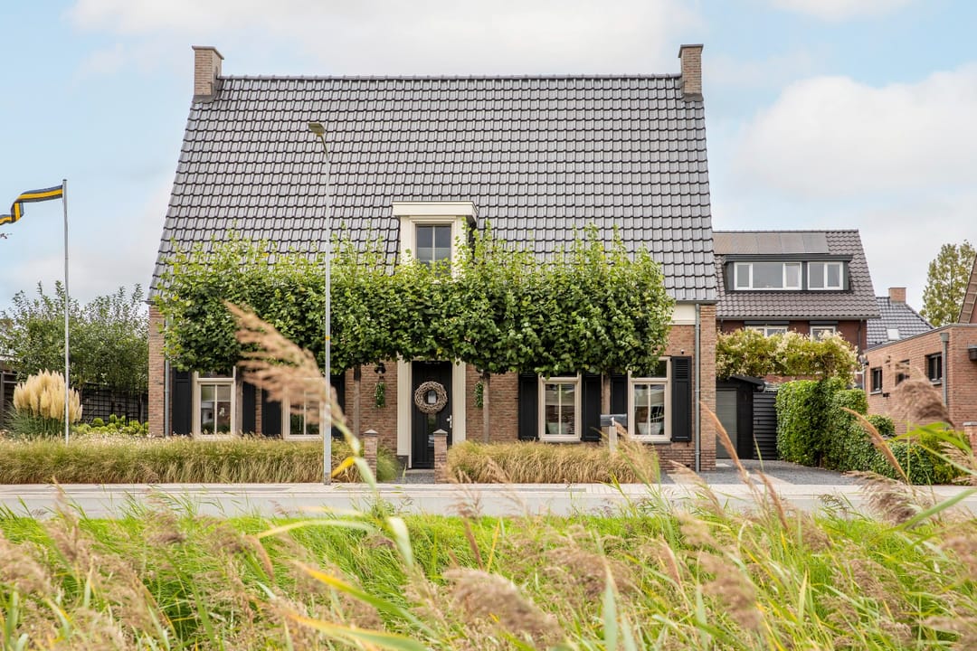 Photo 13 of Burgemeester D J Pottstraat 1