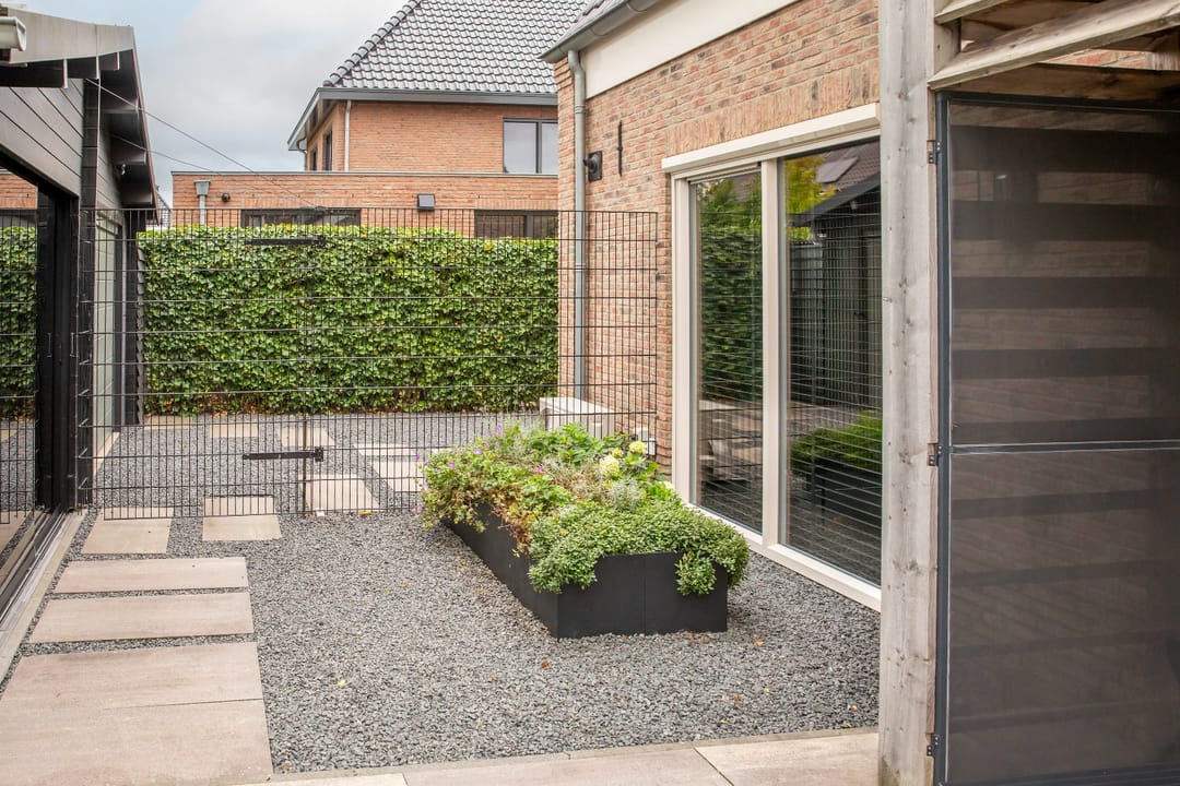 Photo 53 of Burgemeester D J Pottstraat 1