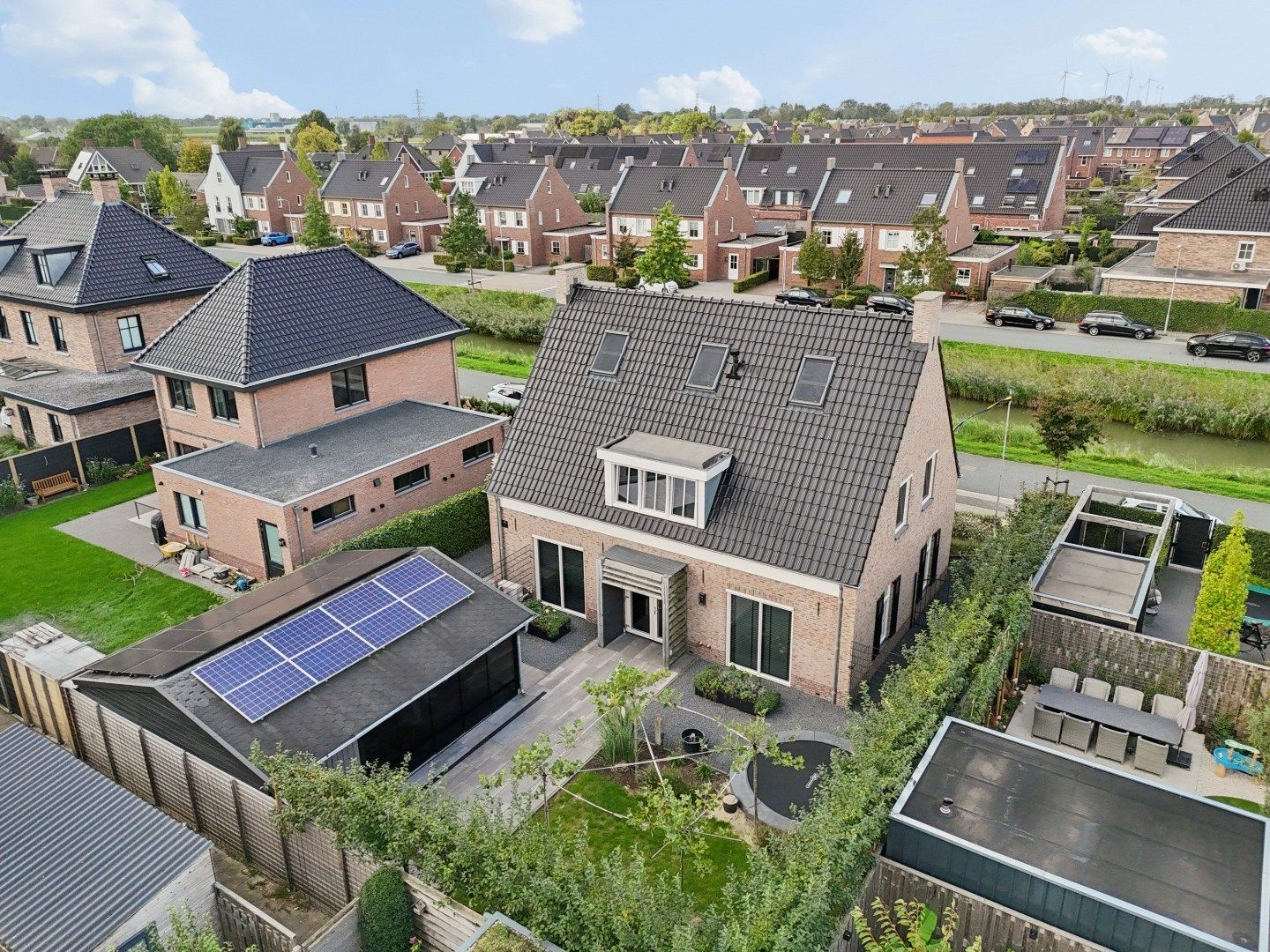 Photo 12 of Burgemeester D J Pottstraat 1