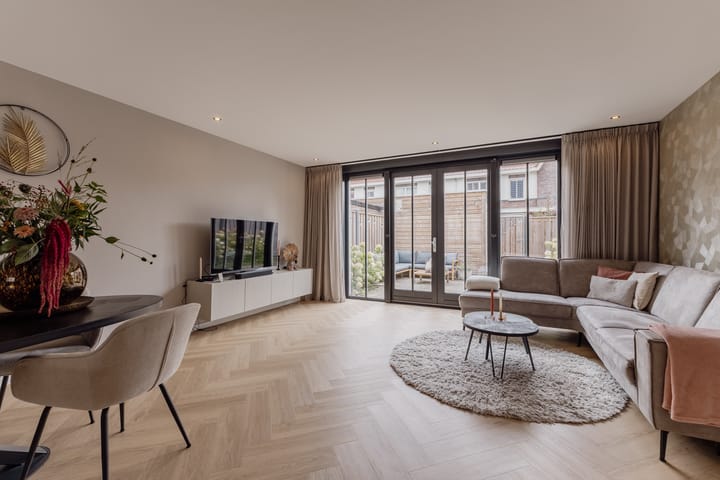 Tussenwoning te koop: Weijland 4, Spierdijk