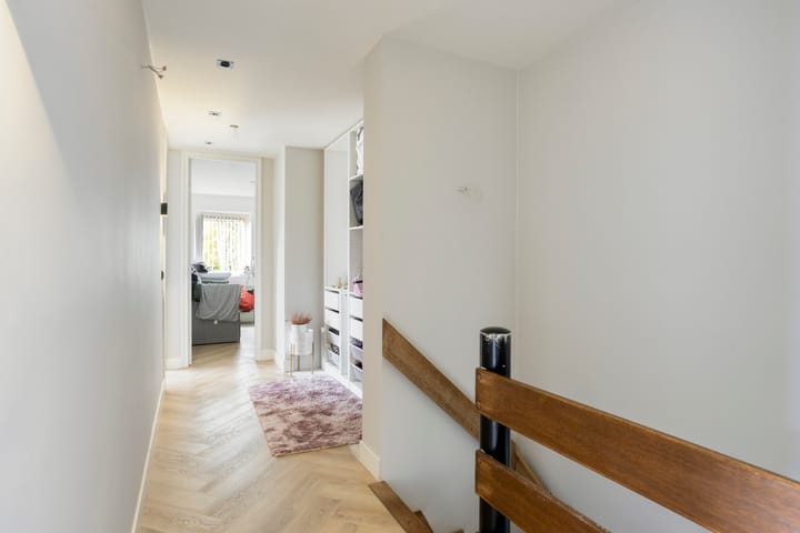 Hoekwoning te koop: In het Midden 67, Uithoorn