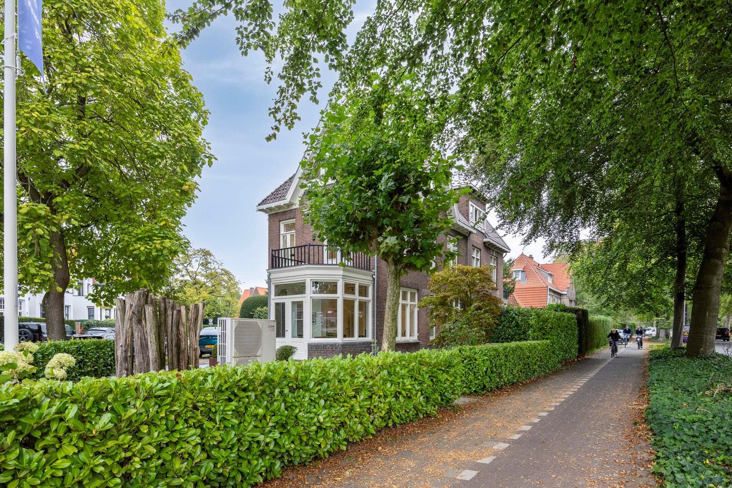 View photo 5 of Brediusweg 19
