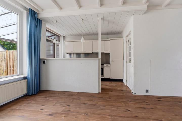 Twee-onder-één-kap te koop: van Wijkstraat 13, Huissen