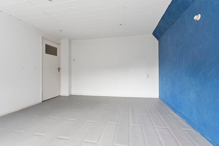 Twee-onder-één-kap te koop: van Wijkstraat 13, Huissen