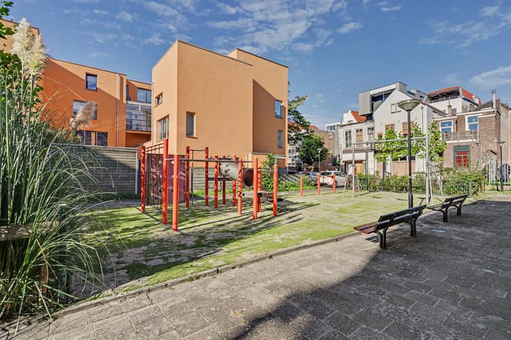 Appartement te koop: Nieuwkerkstraat 60, Dordrecht