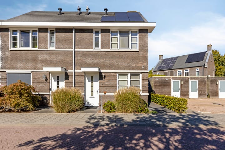 Foto 2 van Schoolstraat 1