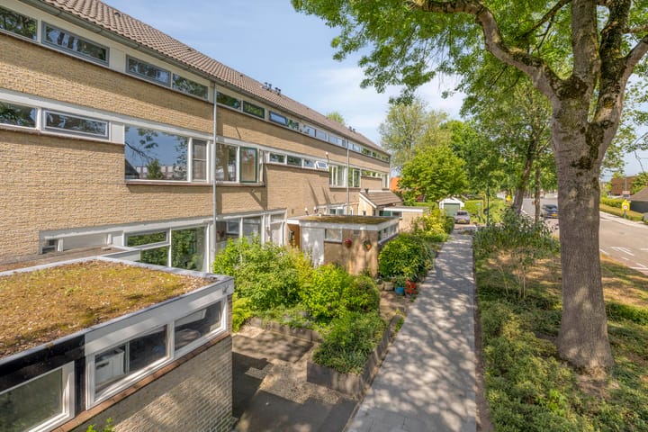 Tussenwoning te koop: Laan van Rapijnen 5, Linschoten