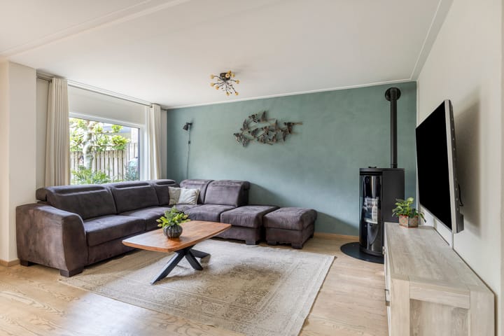 Twee-onder-één-kap te koop: Spoorven 530, Veghel