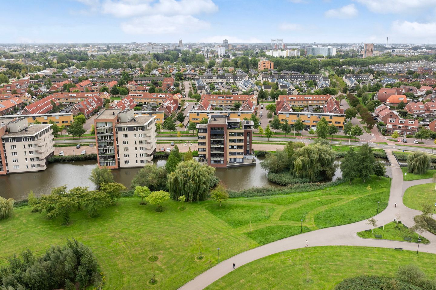 Photo 40 of Waterland 75