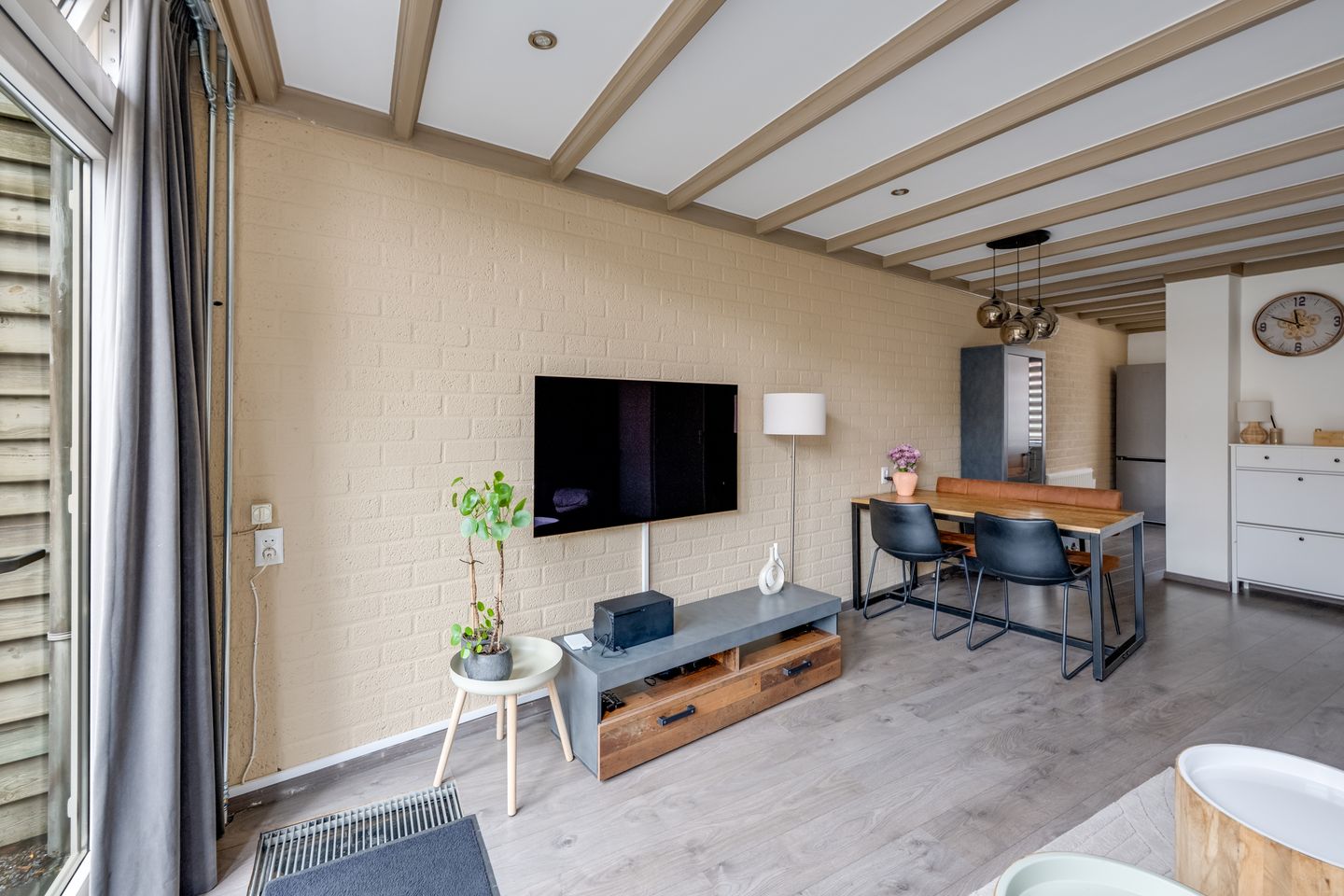 Photo 14 of Houtstraat 39