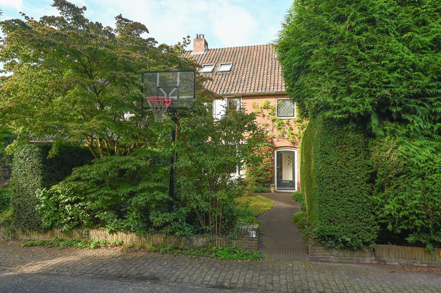 Photo 35 of Heuvellaan 8-A