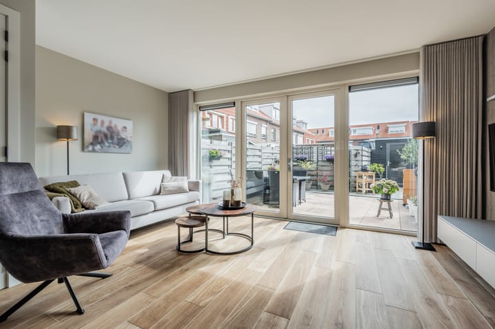 Tussenwoning te koop: Sluisweg 91, Katwijk (Zh)