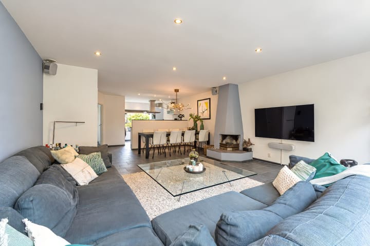 Tussenwoning te koop: Van der Zaenlaan 13, Hilversum