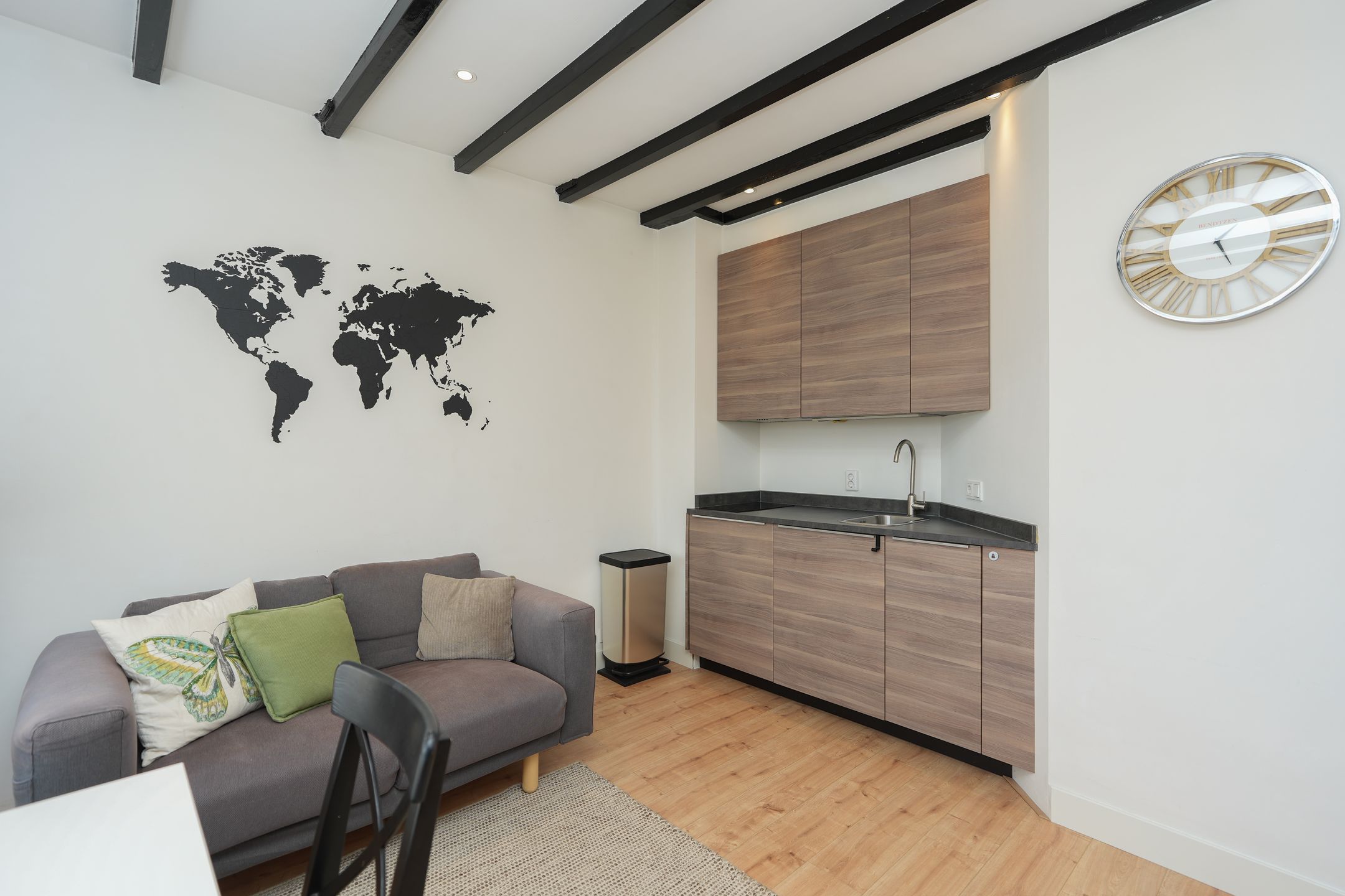 Photo 9 of Ziekerstraat 120-B