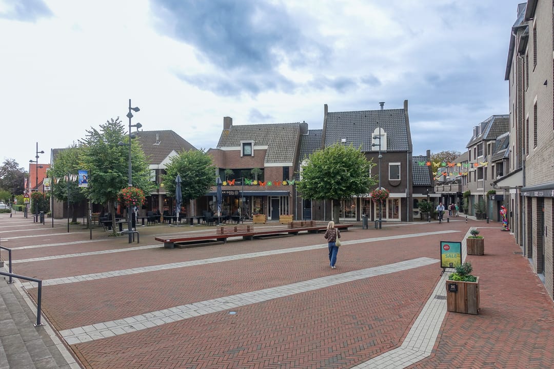 Photo 2 of Martinetplein 18