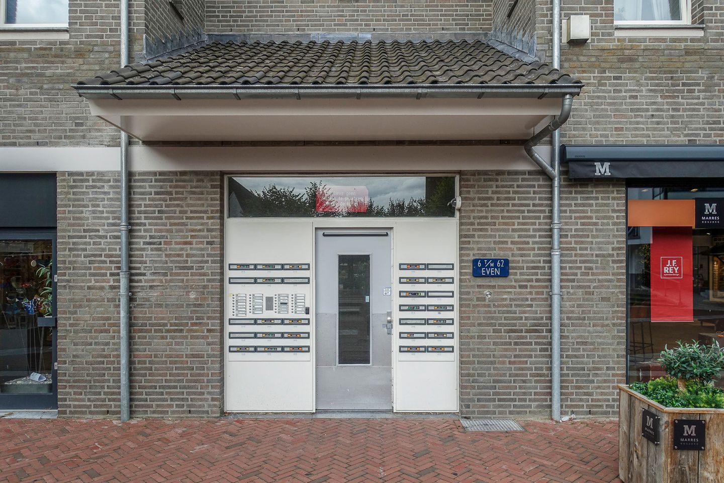 Photo 5 of Martinetplein 18