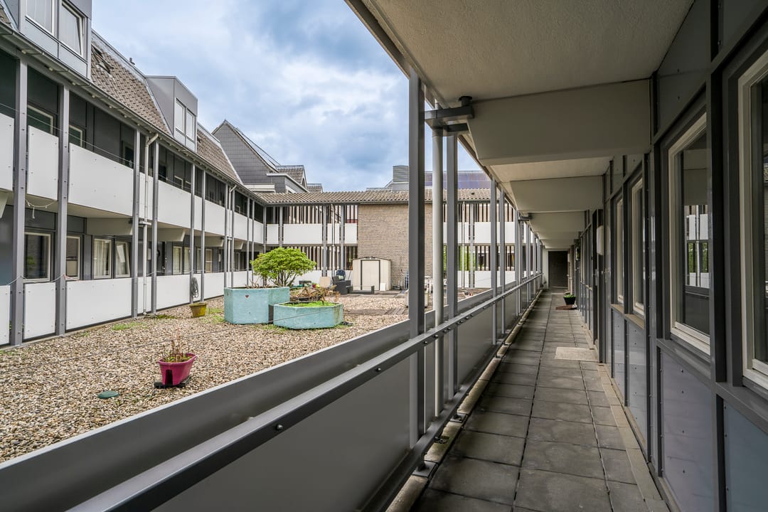 Photo 7 of Martinetplein 18