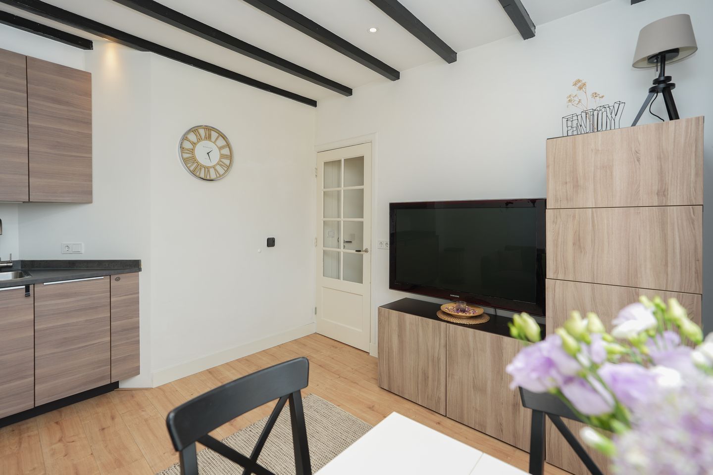 Photo 10 of Ziekerstraat 120-B
